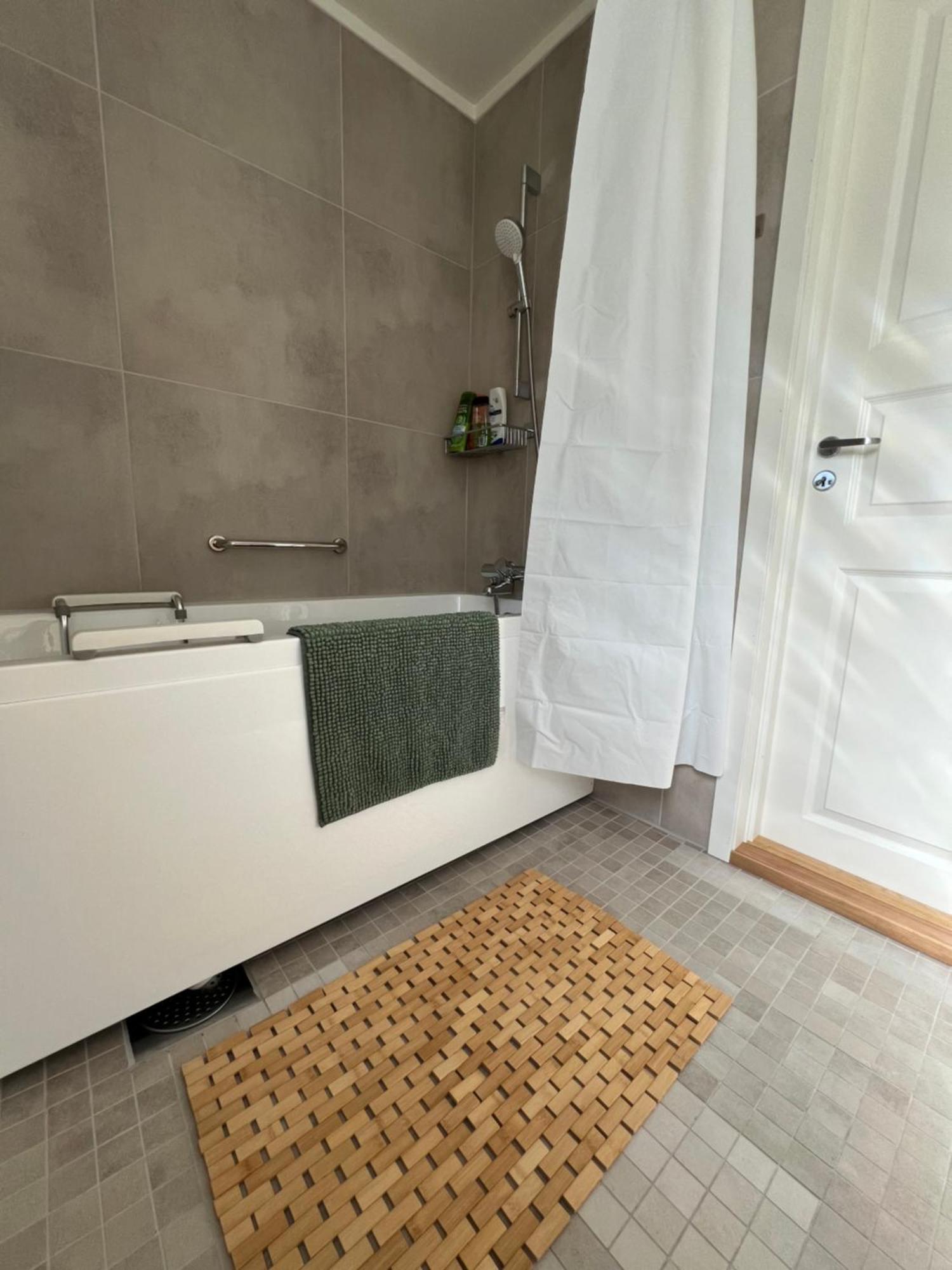 Tromso Arctic Villa With Free Parking Екстер'єр фото